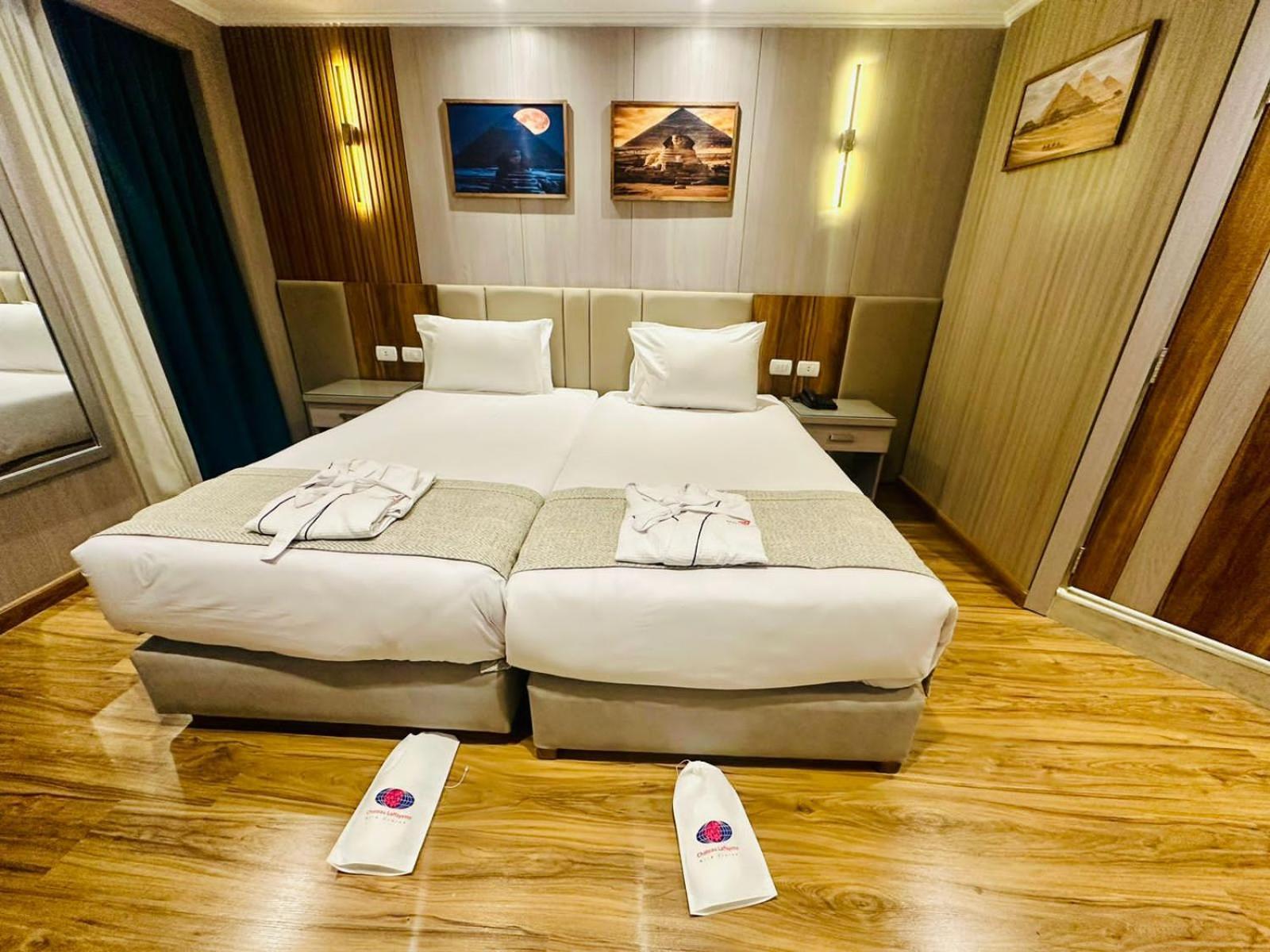 Ms Chateau Lafayette Nile Cruise - 4 Nights From Luxor Each Monday And 3 Nights From Aswan Each Friday Ngoại thất bức ảnh