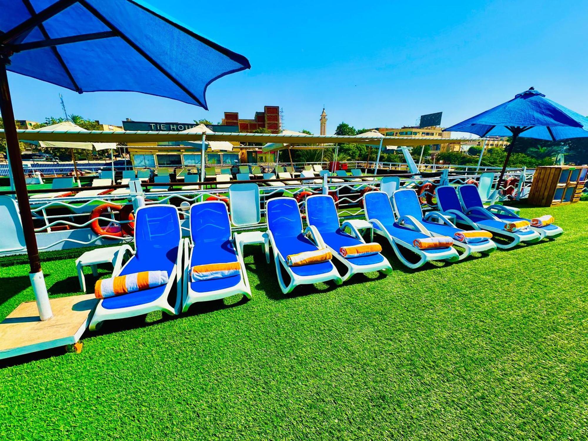 Ms Chateau Lafayette Nile Cruise - 4 Nights From Luxor Each Monday And 3 Nights From Aswan Each Friday Ngoại thất bức ảnh
