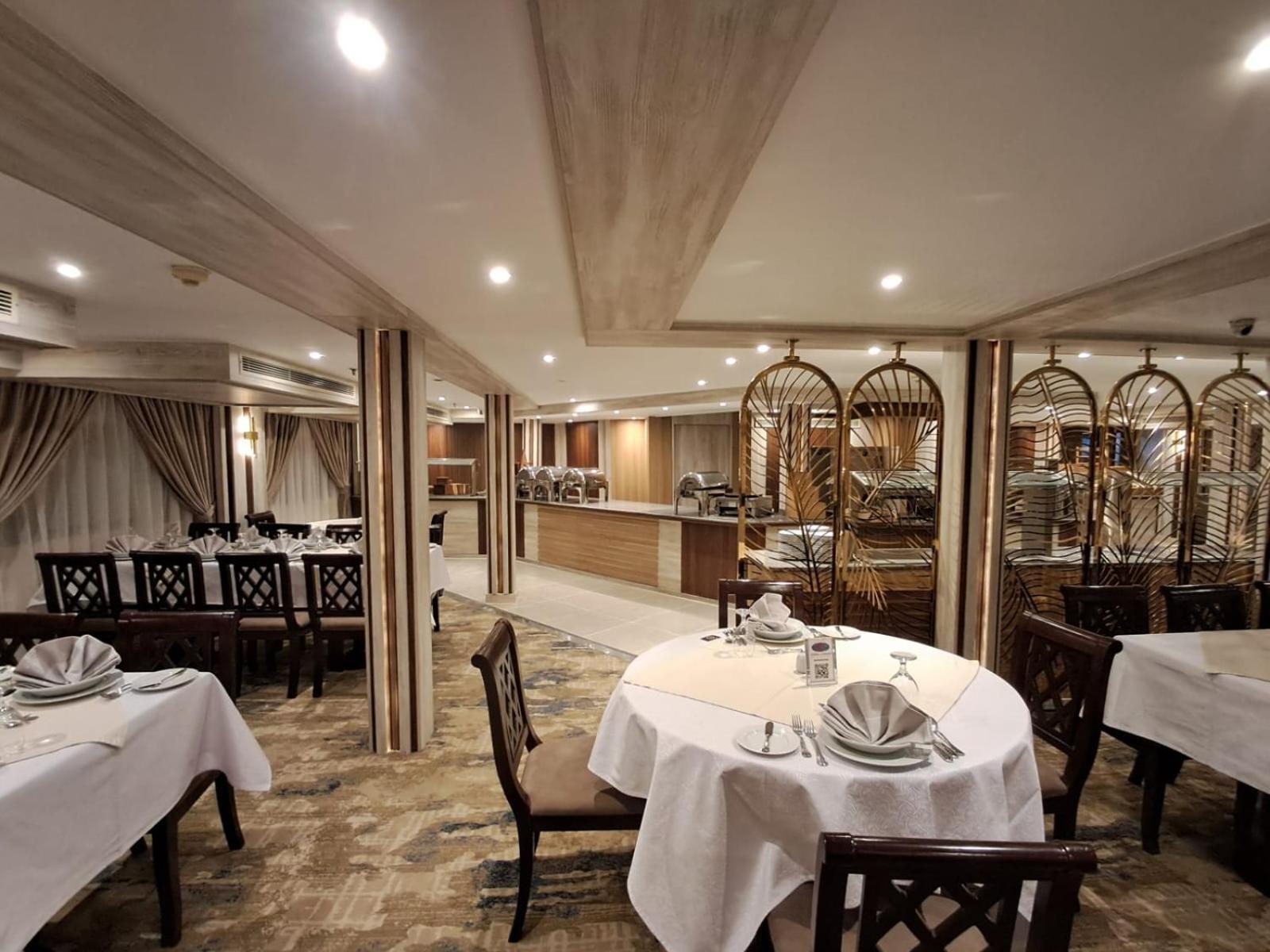 Ms Chateau Lafayette Nile Cruise - 4 Nights From Luxor Each Monday And 3 Nights From Aswan Each Friday Ngoại thất bức ảnh